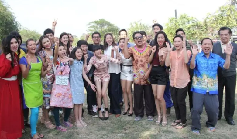 “เป่า จิน จง” ถือฤกษ์ดียกทัพทีมนักแสดงทำพิธีบวงสรวง ปิดกล้องละครสุดคอมเมดี้ “ที่หนี้มีรัก”