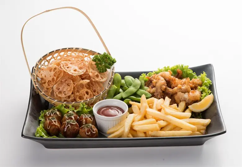 สึโบฮาจิ จัดชุดอาหารทอดสไตล์อิซากายะ แบบสั่งง่ายอร่อยไว