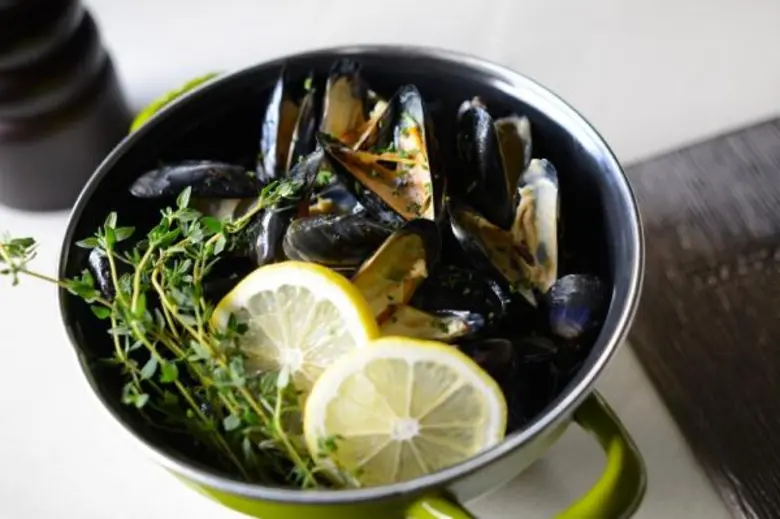 ร่วมเฉลิมฉลองการเริ่มต้นปี 2559 ณ ห้องอาห...