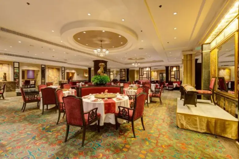 หม้อดินรสเลิศเพื่อสุขภาพ ณ ห้องอาหารซัมเมอร์ พาเลซ (Summer Palace)โรงแรมอินเตอร์คอนติเนนตัล กรุงเทพฯ