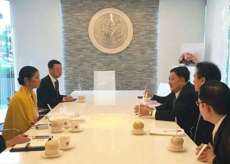 นายประสงค์ พูนธเนศ อธิบดีกรมสรรพากร ให้กา...