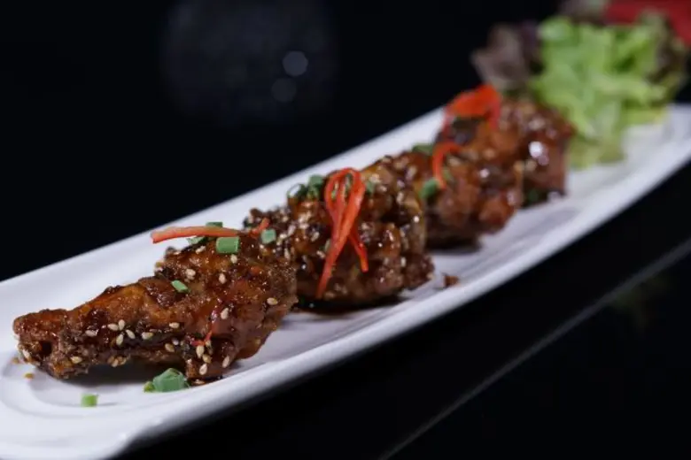 โรงแรมเซ็นทารา วอเตอร์เกท พาวิลเลียน กรุง...