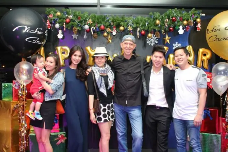ภาพข่าว: นิชคาร์กรุ๊ป รวมพลลูกค้าซุปเปอร์คาร์หรู จัดงานเลี้ยงปีใหม่ชื่นมื่น