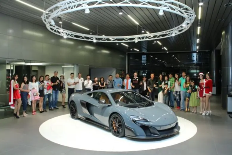 ภาพข่าว: นิชคาร์กรุ๊ป รวมพลลูกค้าซุปเปอร์คาร์หรู จัดงานเลี้ยงปีใหม่ชื่นมื่น