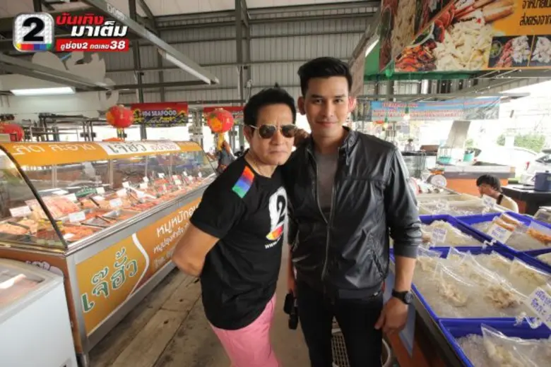 ถือเป็นหนุ่มมาดเข้มสไตล์ไทยแท้ขวัญใจประชา...