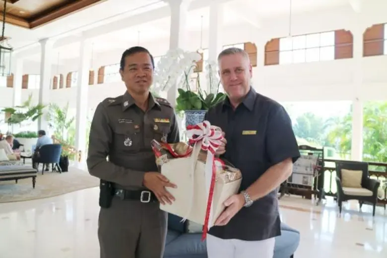 ปีเตอร์ นีลสัน ผู้จัดการทั่วไป โรงแรมเซ็น...