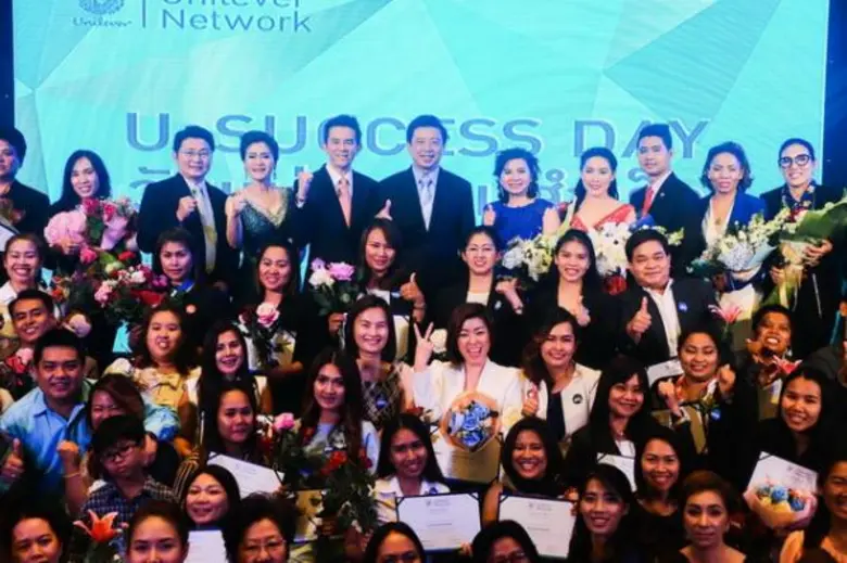 ภาพข่าว: รับศักราช 2016 ยูนิลีเวอร์ เน็ทเวิร์ค ต้อนรับตำแหน่งใหม่ 600 รหัส