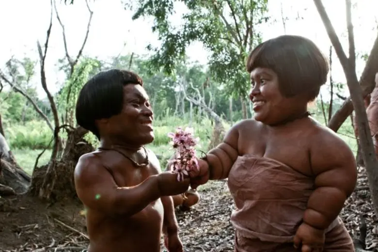 บิณฑ์ บูม บิสซิเนส ขอนำเสนอภาพยนตร์คอมเมด...