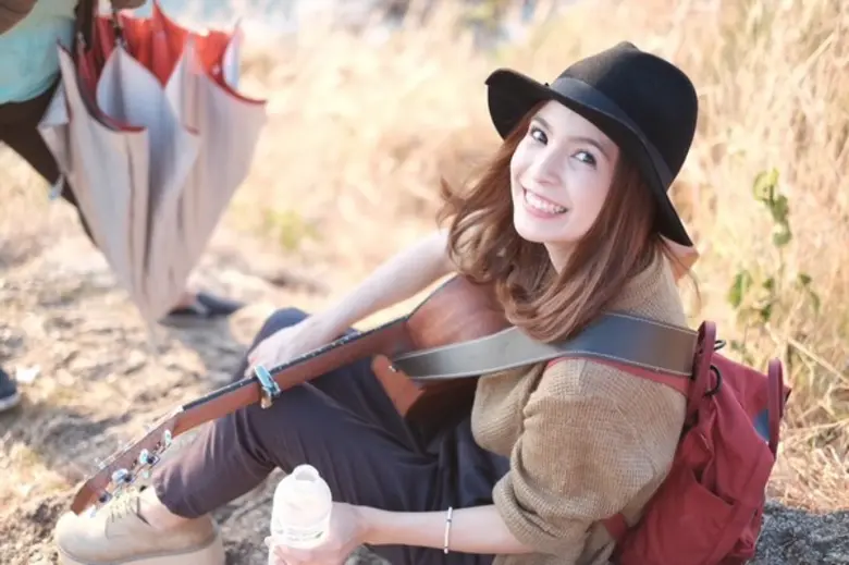 เป็นอีกหนึ่งเพลงเพราะจากสาวเสียงดี สาว 'ฝ...