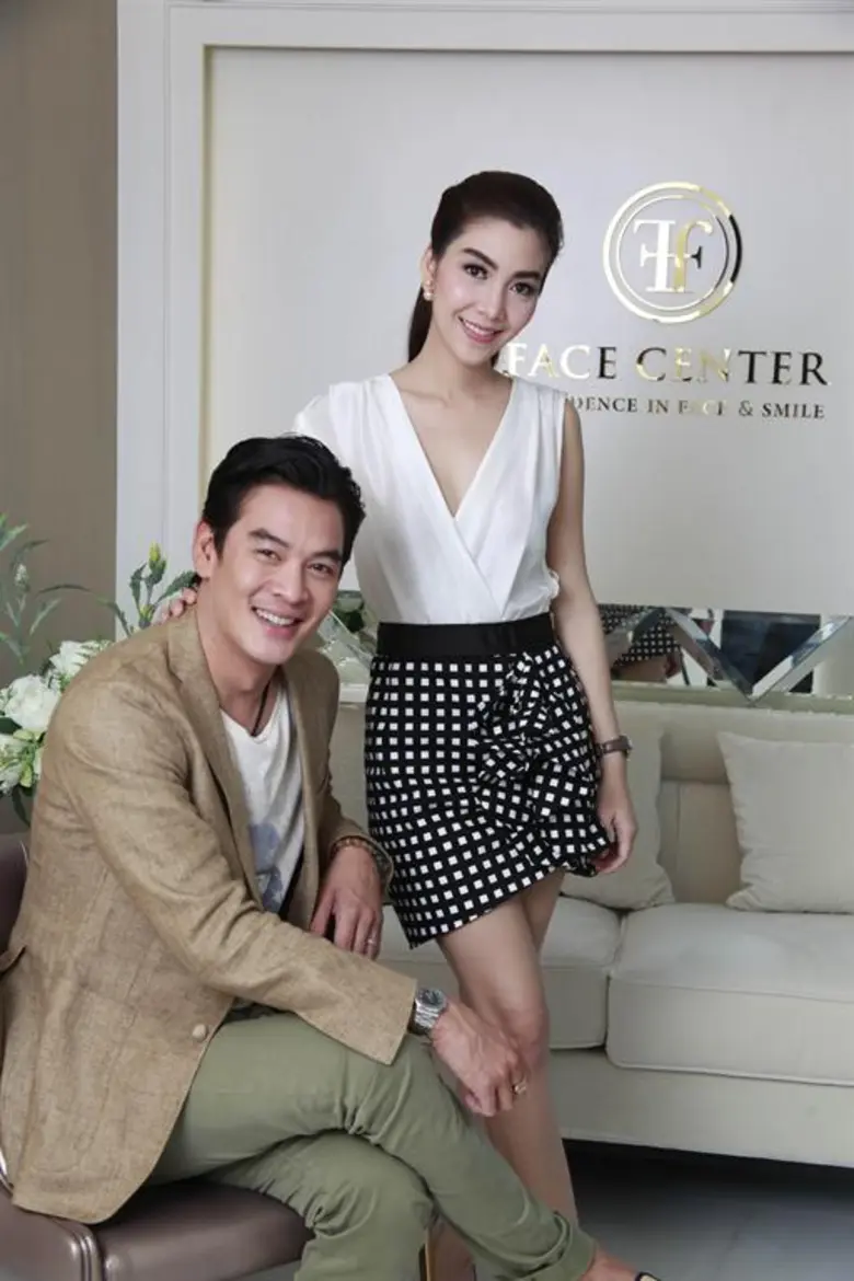 “วุ้นเส้น – ชาคริต” แท็คทีมเดินหน้าเต็มสูบลุยธุรกิจ “Face Center” ผุดโครงการดีๆ ต้อนรับปีใหม่คืนกำไรสู่สังคม