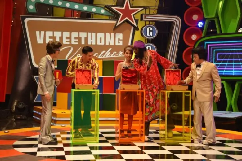 ทีวีไกด์: รายการ "เวทีทอง เวทีเธอ" จ๊ะจ๋า พริมรตา ถูกใจสุดๆ ชวนลุ้น"เวทีทอง เวทีเธอ"