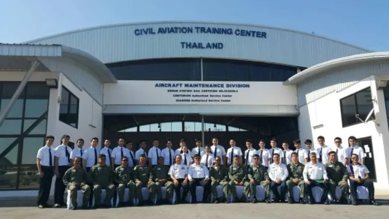 นาวาอากาศเอก จิรพล เกื้อด้วง ผู้ว่าการสถา...