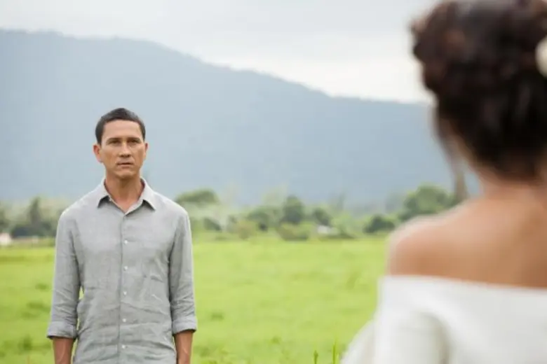 บทสัมภาษณ์ “กฤษดา สุโกศล แคลปป์” (น้อย วงพรู) พลิกบทบาทมาร้องเพลงลูกทุ่งจีบสาว ในภาพยนตร์เลิฟสตอรี่เรื่อง “ลูกทุ่งซิกเนเจอร์”