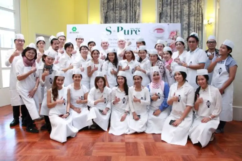 เครือเบทาโกร มอบของขวัญสุดพิเศษต้อนรับเทศ...