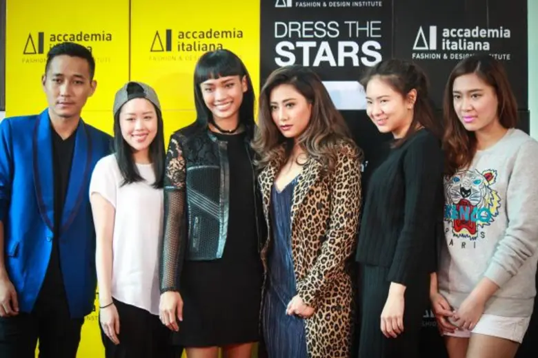 “แอน มิตรชัย” ปลื้มได้ร่วมโปรเจ็กต์“Dress the Stars 2”ผลักดันแฟชั่นไทยสู่สากล