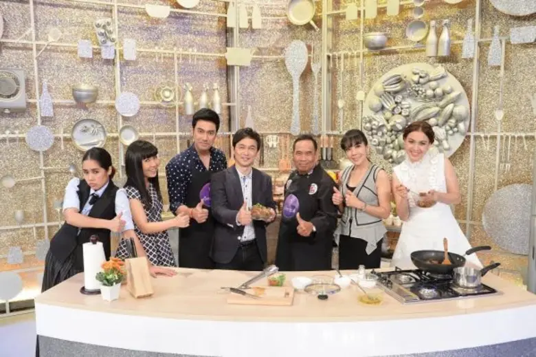 แฟนละครแฟนเพลง ช่อง 7 สี พบกับการพูดคุยฉบ...