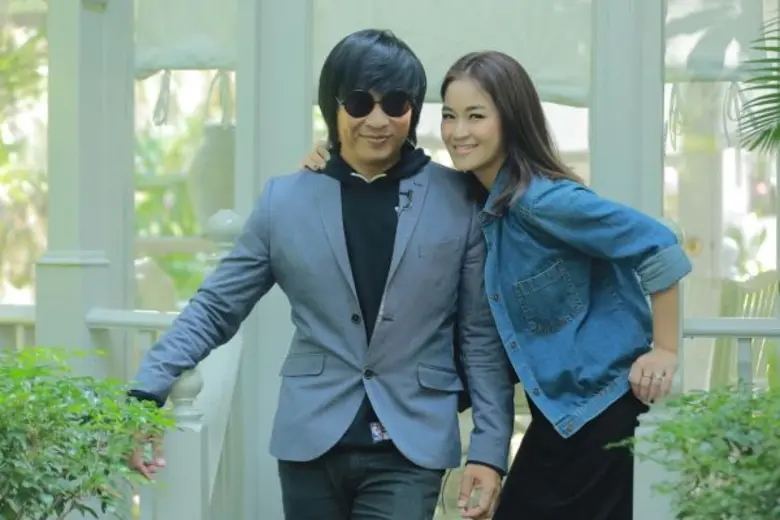 "คลับ ฟรายเดย์ โชว์ Base On Celeb Story" ...