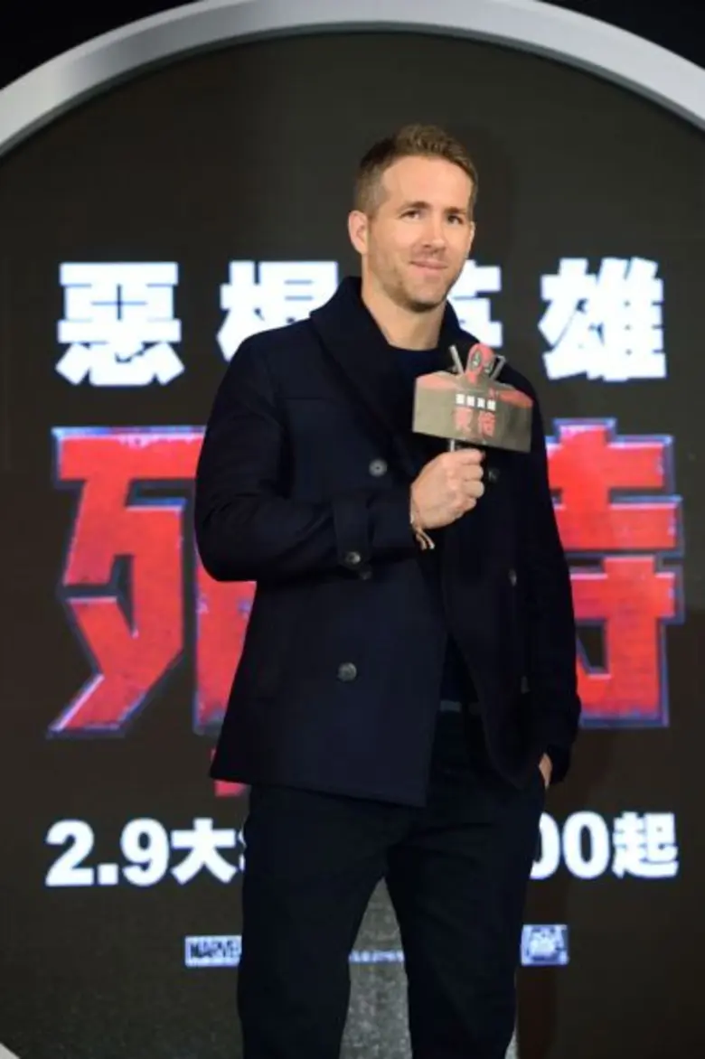 ไรอัน เรย์โนลด์ส เดินพรมแดงเปิดตัว Deadpool พร้อมตอบคำถามแฟนๆ ที่ ไทเป