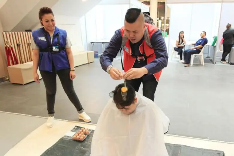 ทีวีไกด์: รายการ "ช่วยฉันที Do Me A Favor (ดูมีอะเฟเวอร์)" ดาด้า-อาร์ต ท้าดวลความเร็ว หาผู้ร่วมทำภารกิจสุดแซ่บ