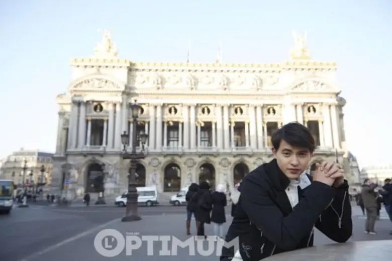 “เจมส์-จิรายุ” ซุปตาร์หนุ่มสุดฮอตถ่ายแบบครั้งแรกที่ปารีส!!!!