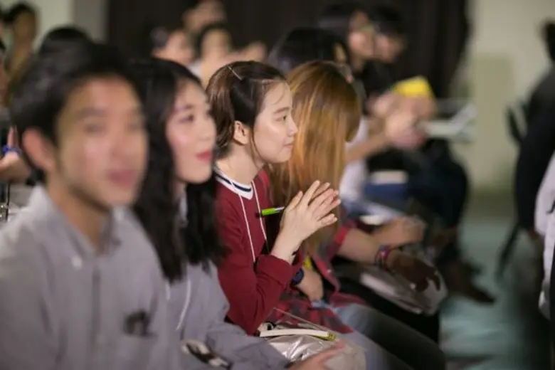 Minimore session 01 เที่ยวอย่างไรให้ได้เรื่องเล่า