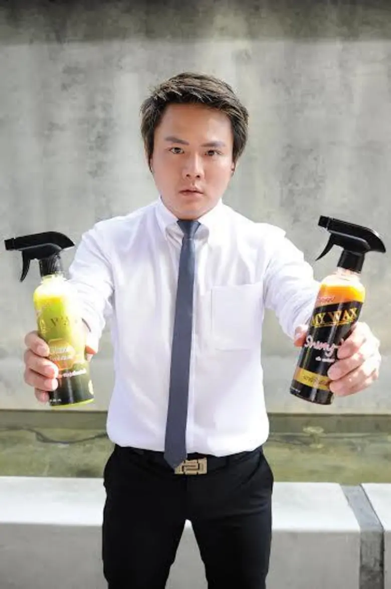 ถือเป็นเซเลบริตี้หนุ่มที่ประสบความสำเร็จใ...