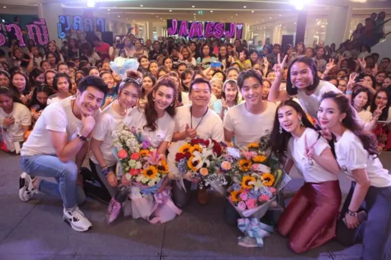 สถานีวิทยุโทรทัศน์ไทยทีวีสีช่อง 3 ร่วมกับ...