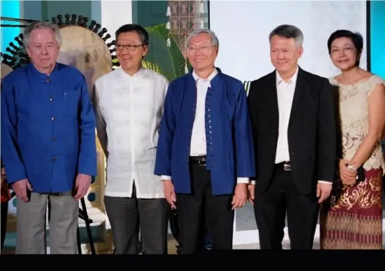 นายณรงค์ ปัทมะเสวี (ที่ 2 จากซ้าย) ประธาน...