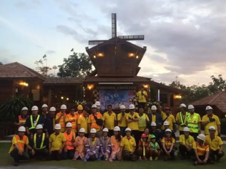 นายโชคชัย สงสม กรรมการผู้จัดการ บริษัท ซี...