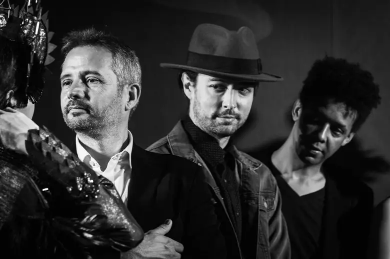 ละครเวที แดร็กคูล่า บลัดอิสไลฟ์  Dracula – Blood Is Life