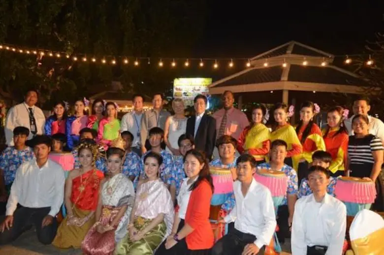 เมื่อวันพฤหัสบดีที่ 28 มกราคม 2559 ดร.เศร...