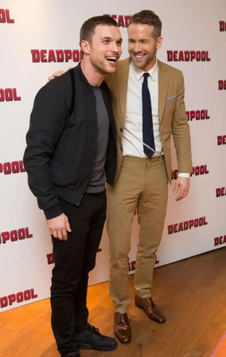 Movie Guide: ไรอัน เรย์โนลด์ส เดินสายโปรโมท Deadpool  ที่ลอนดอน