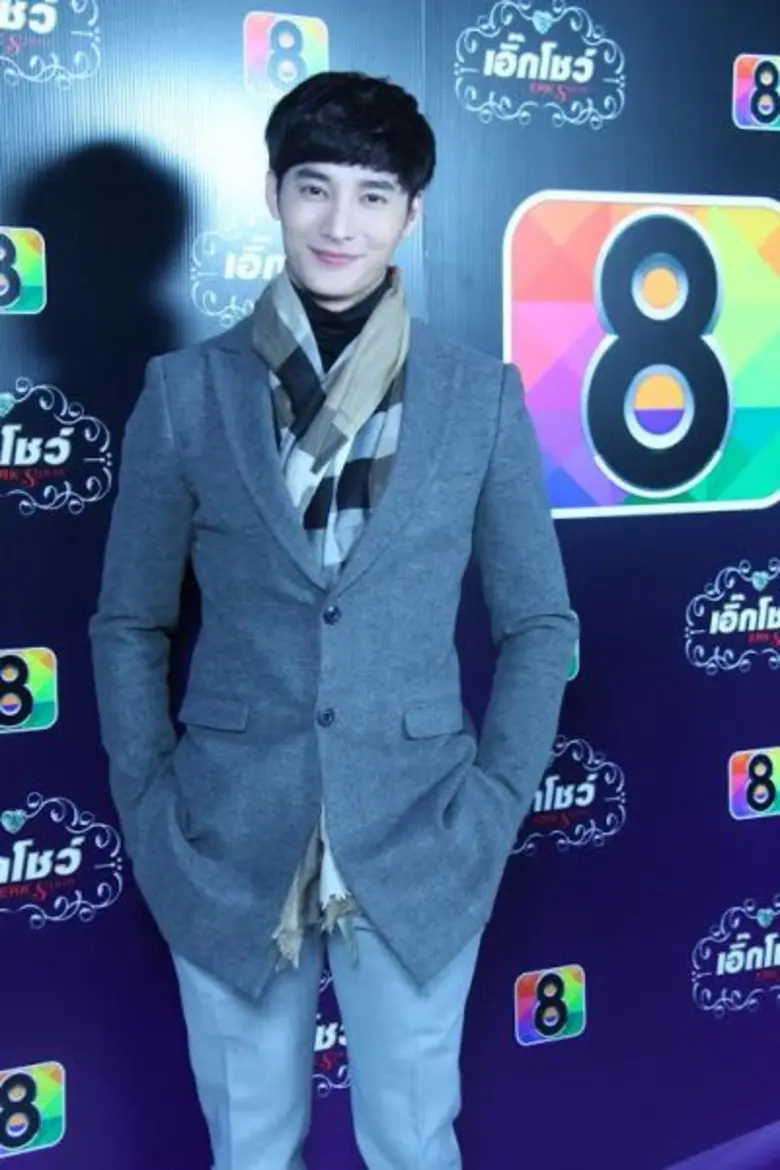 หลังมีภาพหลุด "เป็ก" รัฐภูมิ ไข่นาค ควงนา...