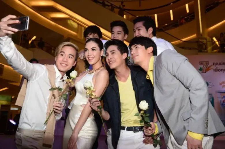 “แมท – ภีรนีย์” ชวน 6 หนุ่มหล่อพิสูจน์ความฟิต โชว์สตรอง ประเดิมพรีเซนเตอร์ นมตราหมีโกลด์