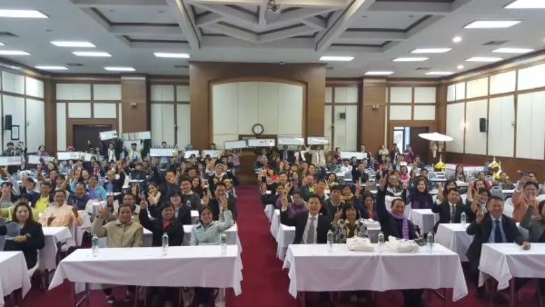 IQS แม่โจ้ จัดพิธีมอบประกาศนียบัตรผู้ผ่านการรับรองมาตรฐานเกษตรอินทรีย์สากล