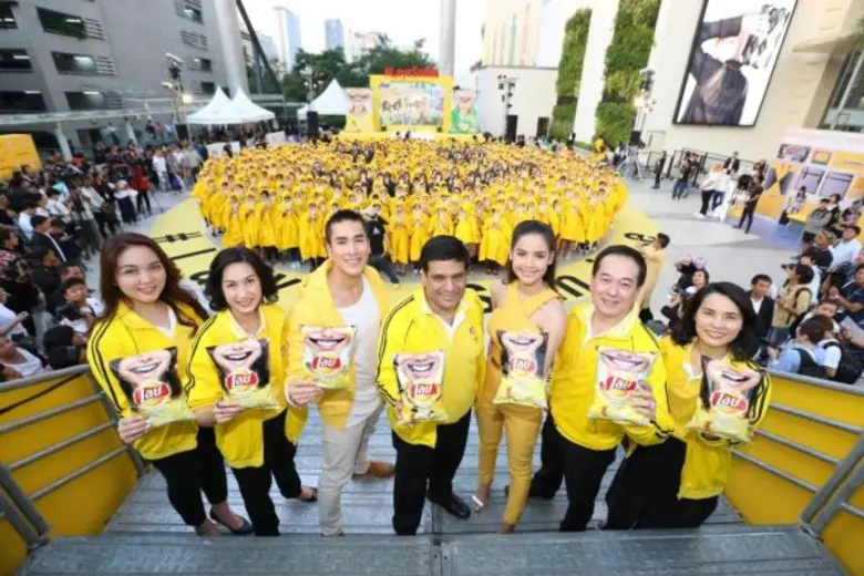 “ณเดชน์ – ญาญ่า” ร่วมฉลองความสำเร็จแคมเปญ “เลย์ สไมล์ – Lay’s Smile” ชวนคนไทยสร้าง “รอยยิ้ม” ที่ใหญ่เป็นประวัติการณ์