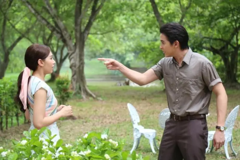 เพิ่งจะแต่งงานกันไปไม่นาน จากที่ไม่รักก็ช...