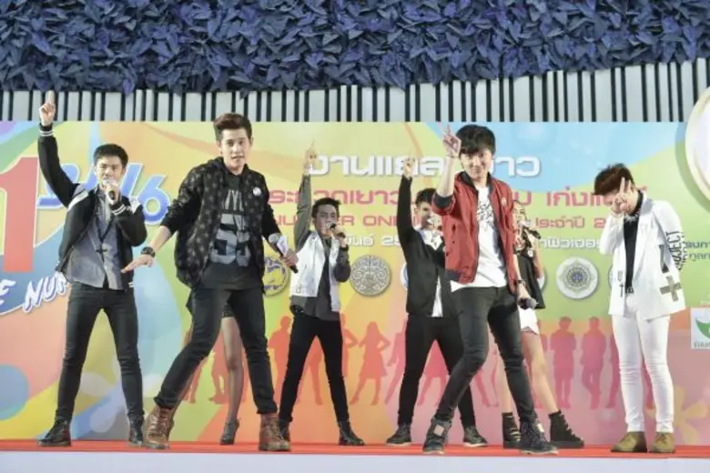 หมิง-กลม-ไบร์ท-โฟกัส ให้กำลังใจ TO BE NUMBER ONE IDOLS รุ่นที่ 6