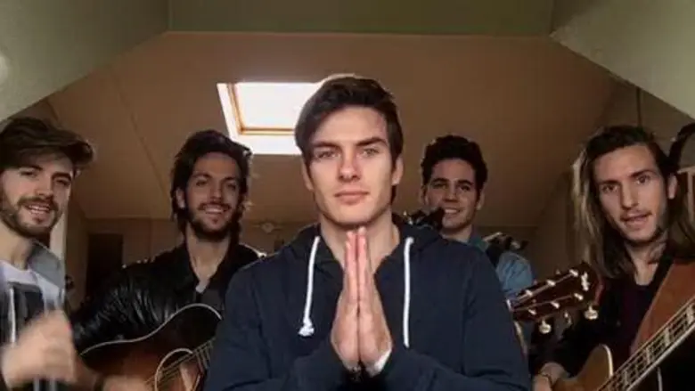 กำลังจะบินลัดฟ้ามาร้อง – เล่น – เต้น – คุ...