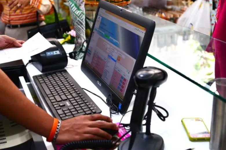 มทร.ธัญบุรี สร้างโปรแกรมบริหารจัดการ ร้าน 'โอทอป โชว์เคส’ ขับเคลื่อนธุรกิจ พัฒนาสินค้าสู่เอสเอ็มอี