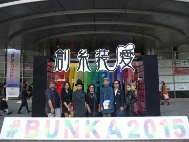 สมพร สุนทรธำรง ผู้บริหารบริษัทในเครือสหพั...