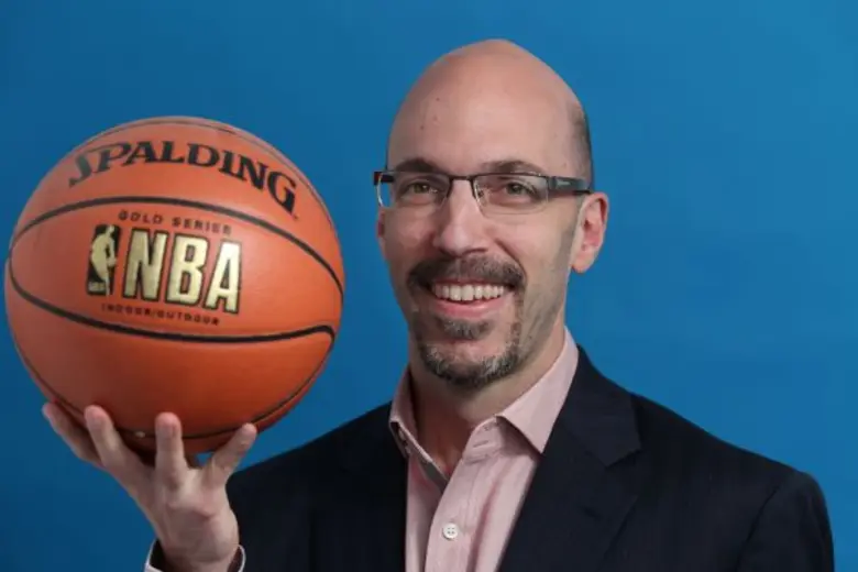 -ดิเคมเบ้ มูตอมโบ้ ผู้เล่นในตำนานเอ็นบีเอ...