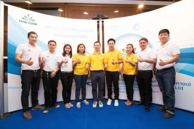 นายกิติพัฒน์ ชลวุฒิ (ที่ 5 จากขวา) ประธาน...