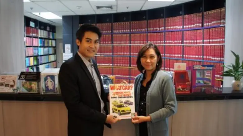 คุณประกาศิต ปริญญาชัยศักดิ์ ประธานกรรมการ...