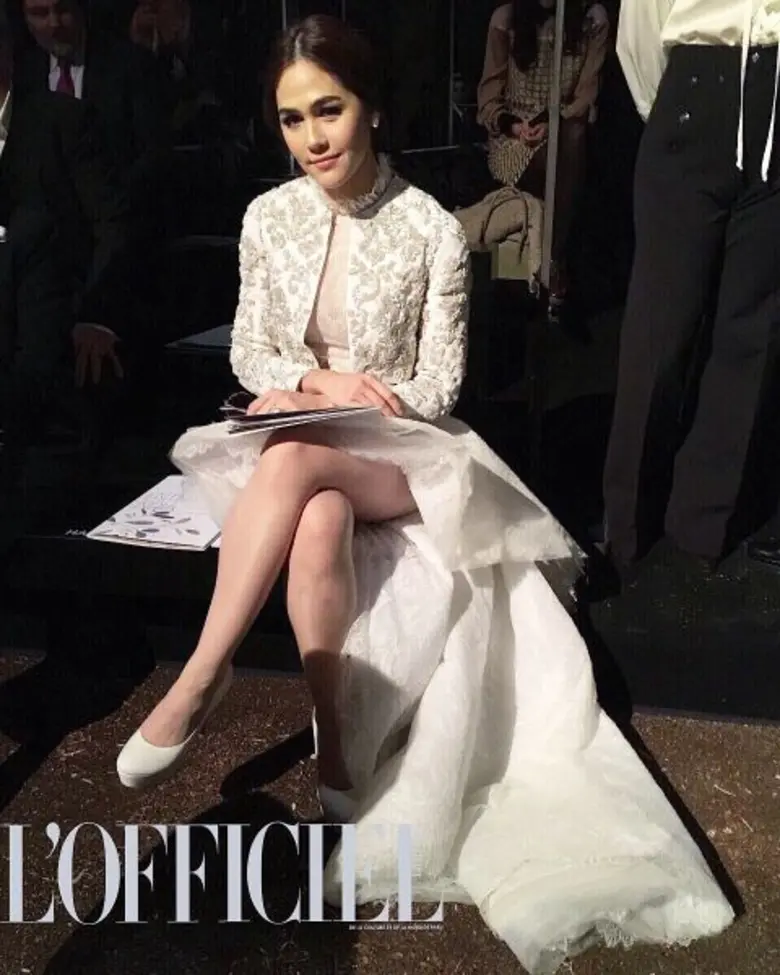 เปิดประสบการณ์แฟชั่นสุดเอ็กซ์คลูซีฟอีกครั้งของ “ชมพู่-อารยา”