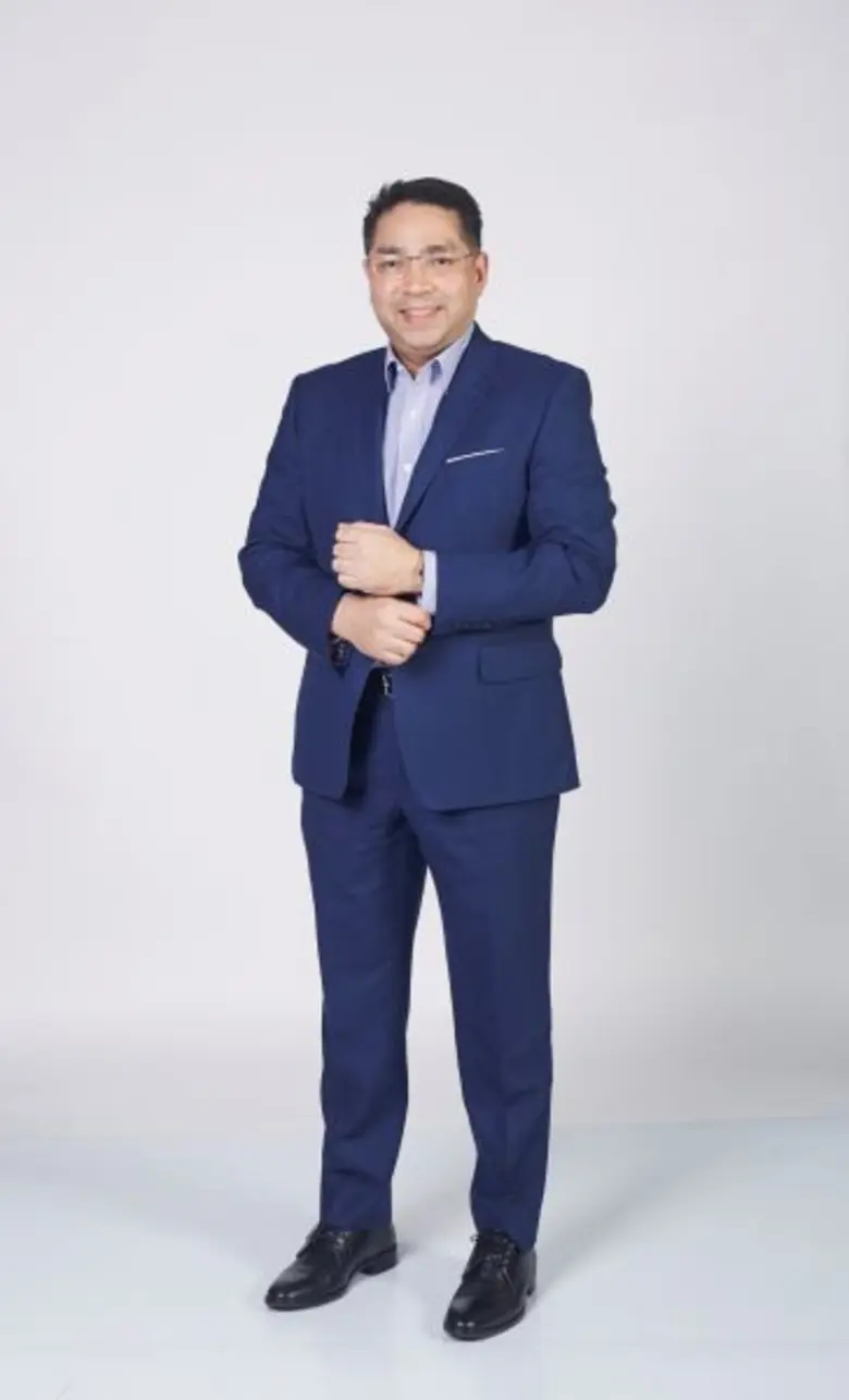 นายดามพ์ นานา ประธานเจ้าหน้าที่ฝ่ายการเงิ...