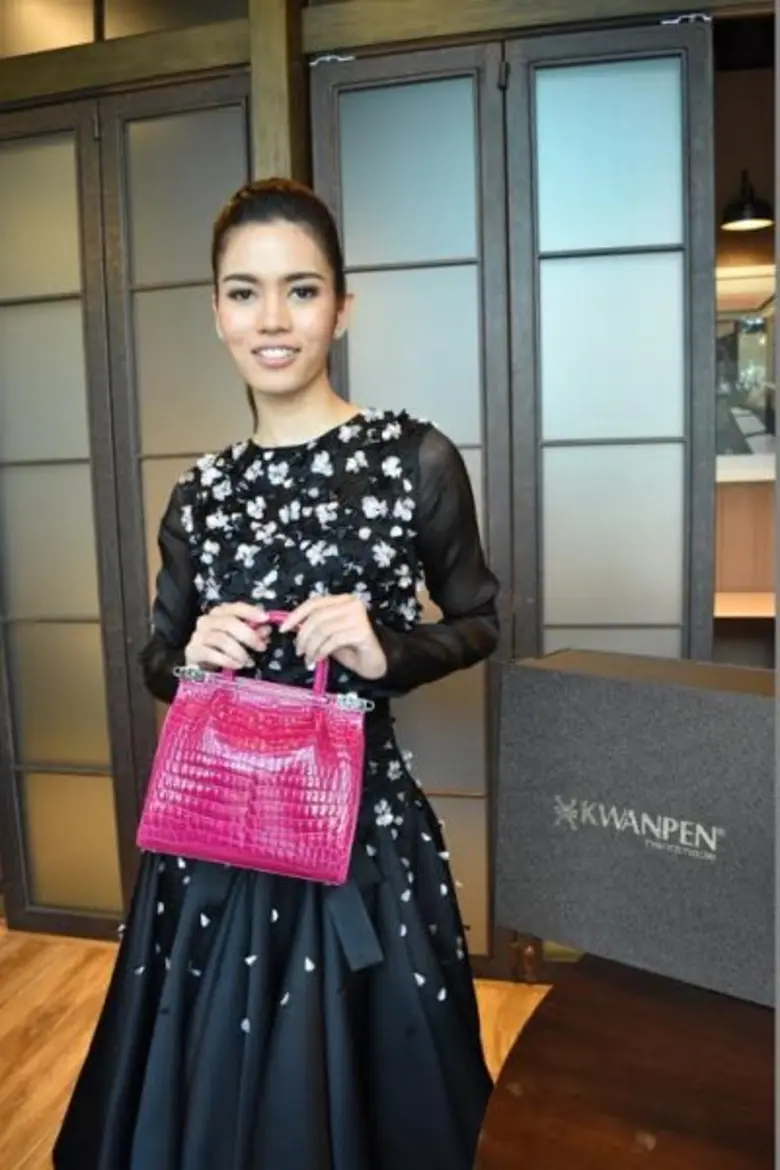 ลุคนี้เรียกได้ว่าสวยสตรองสุดๆ สำหรับสาว ติช่า- กันต...