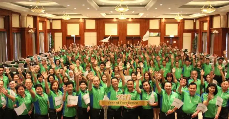 นายวิชัย ชีวศรีรุ่งเรือง รองกรรมการผู้จัด...