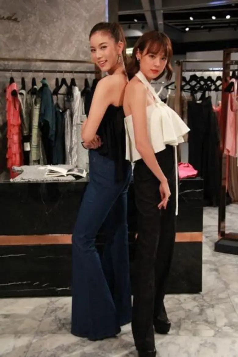 ทีวีไกด์: รายการ “Two Piece Two Please” “แพทตี้-มุก” พาช้อปแบรนด์ดัง ของสาวสุดมั่น “เจนสุดา”