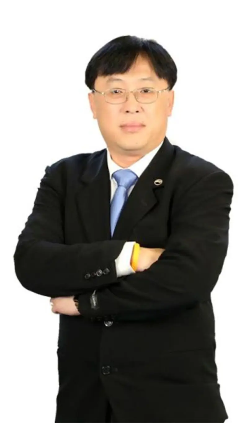 ตลาดหลักทรัพย์ฯ แต่งตั้งผู้บริหารใหม่ รองรับการเติบโตของธุรกิจ มีผล 1 ก.พ. 2559